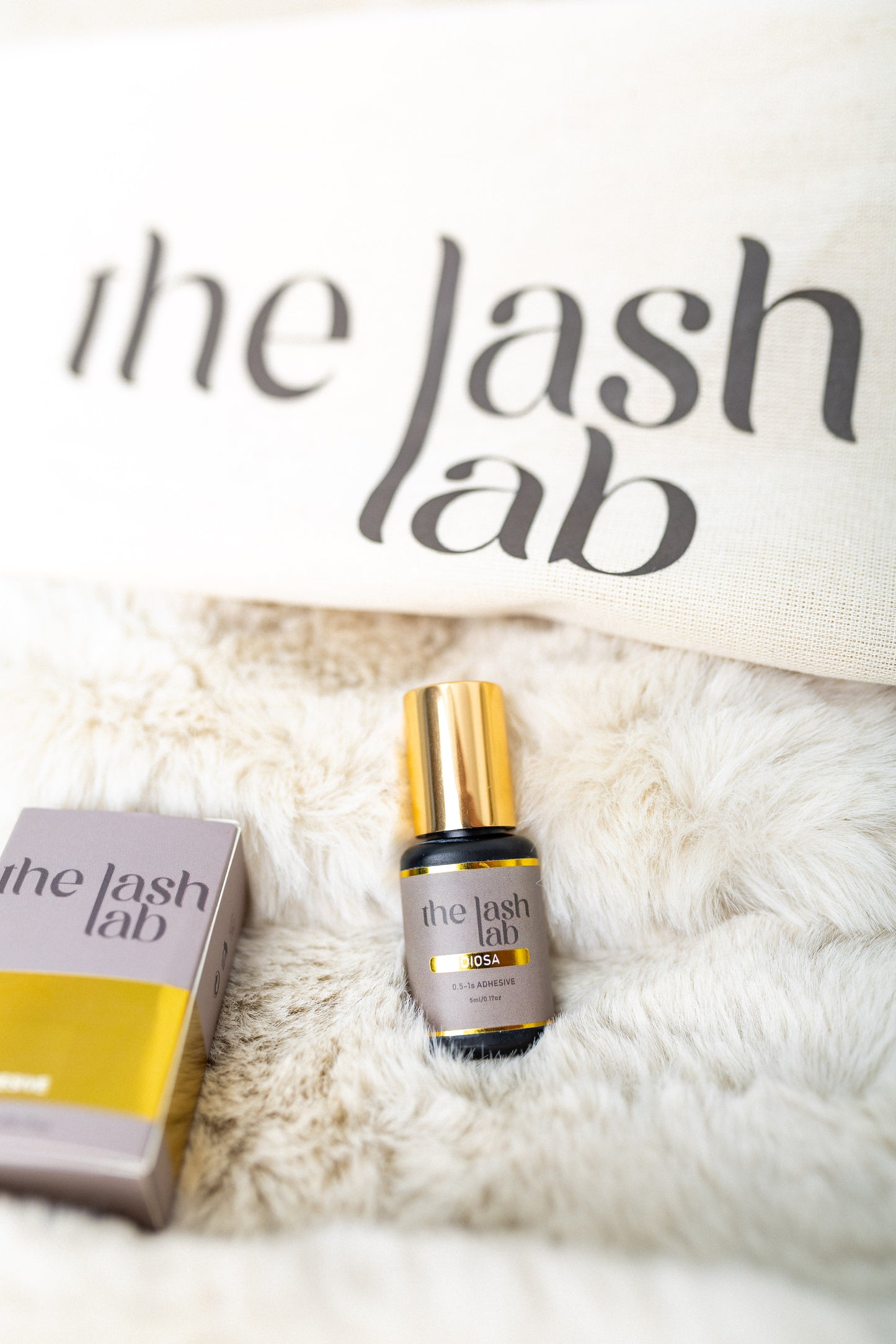 Diosa Adhesive